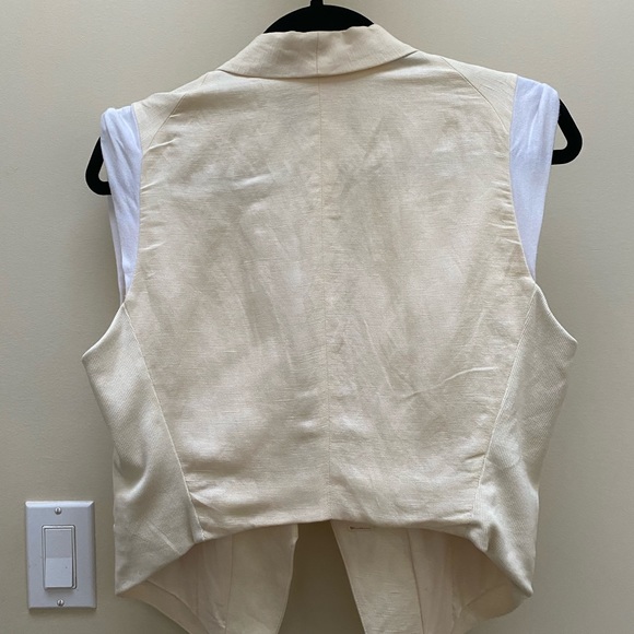 New BCBG chic cream cap sleeve jacket vest - Picture 10 of 12